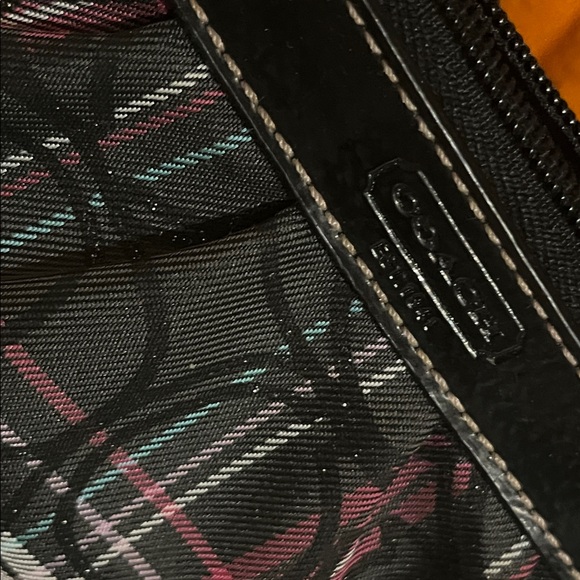 Coach Black Multicolor Plaid Wristlet 6 Inches wide 4 inches long - Picture 4 of 10